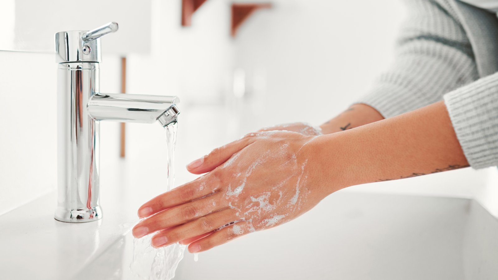 Hand dryers v paper towels: the surprisingly dirty fight for the right to  dry your hands, Health