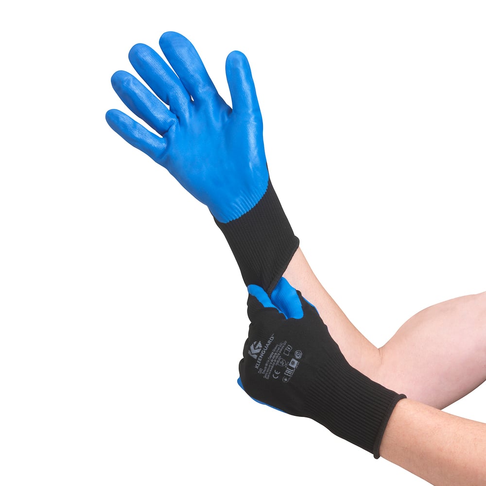 KleenGuard® G40 Smooth Nitrile Hand Specific Gloves 13835 - Blue, 9, 5x12 pairs (120 gloves) - 13835