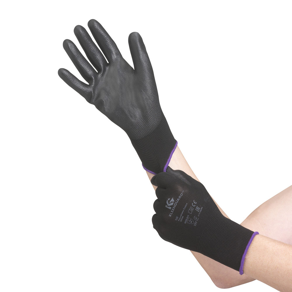 Gants de forme anatomique KleenGuard® G40 enduits polyuréthane 13838 - Noir, taille 8, 5 x 12 paires (120 gants) - 13838