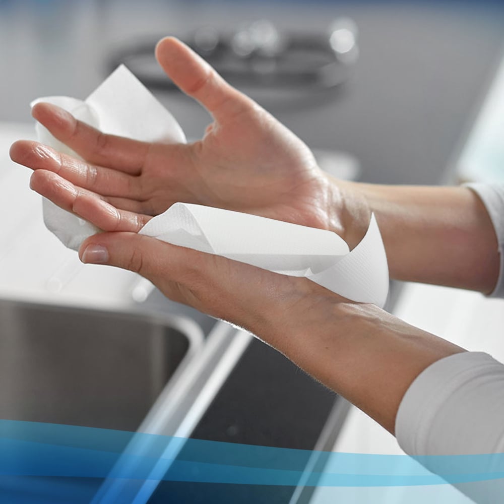 Scott® Slimroll™ Hand Towels 6657 - Paper Hand Towels for Dispenser - 6 Rolls x 165m White Paper Towels (990m Total);Scott® Slimroll™ Hand Towels 6657 - 6 x 165m white, 1 ply rolls - 6657