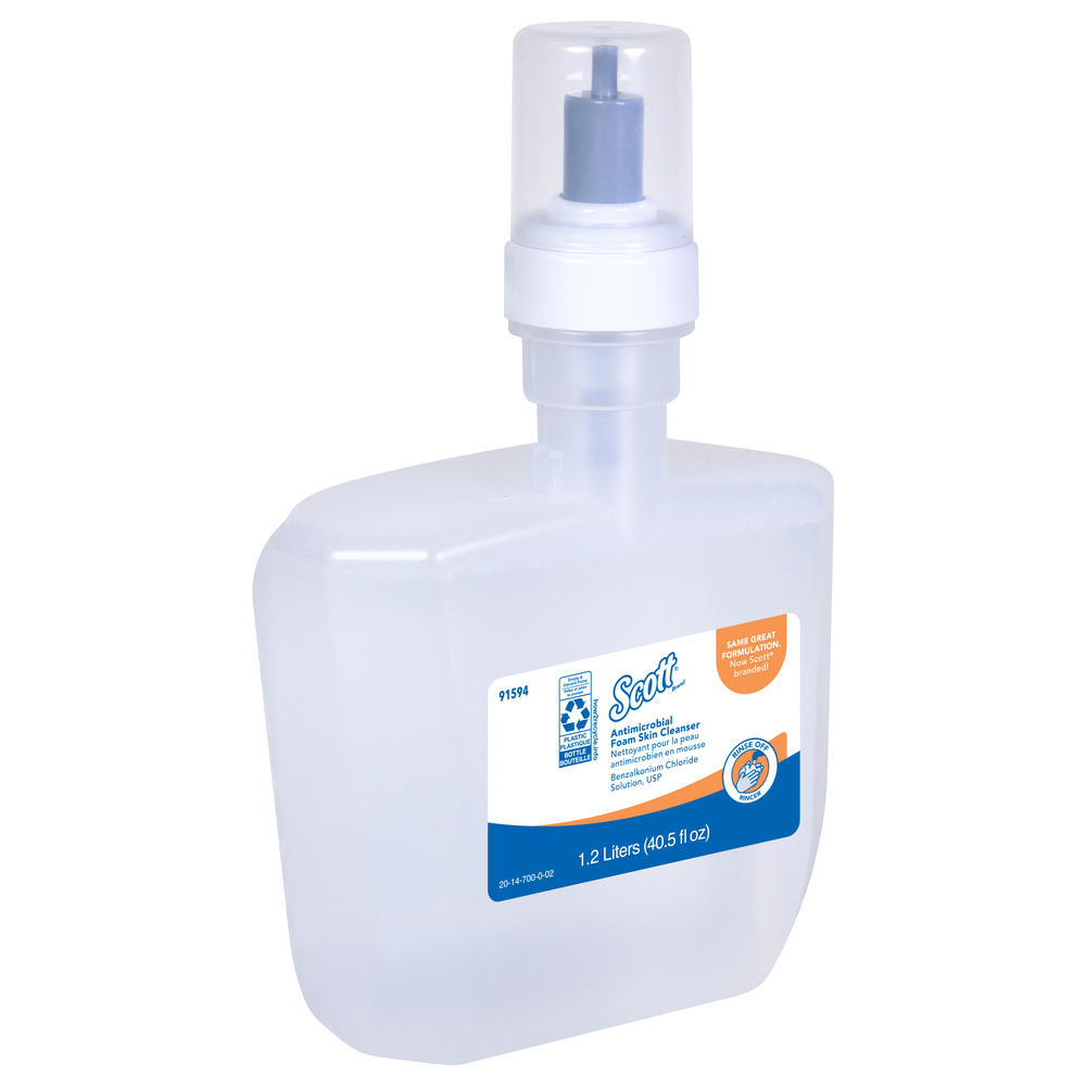 Mousse nettoyante antimicrobienne pour la peau Scott Control, 0,1 % de chlore de benzalkonium (91594), savon transparent, non parfumé, 1,2 L, 2 cartouches/caisse - 91594
