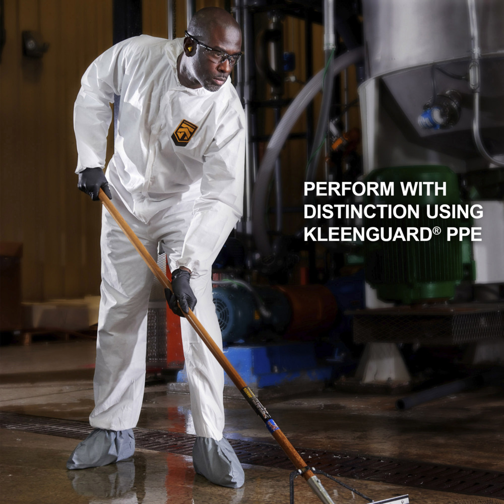 KleenGuard® A40 Liquid & Particle Protection Hooded Coveralls (97940), Two Extra Large White Coveralls, 25 Coveralls/Case, 1 Coverall / Pack (25 coveralls) - S000007920