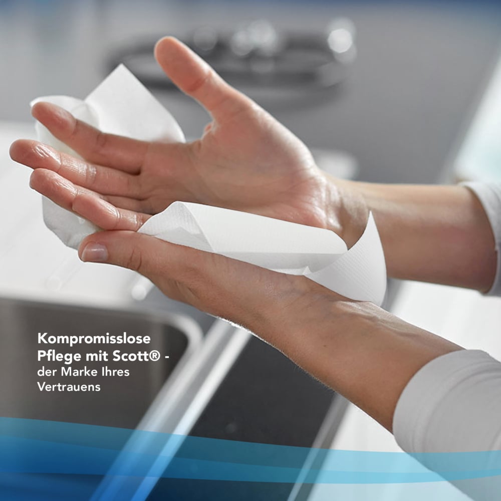 Scott® Control™ Сложенные полотенца для рук, код 6689, 15 упаковок x 304 белых одноразовых полотенец (итого 4 560 шт.) - 6689