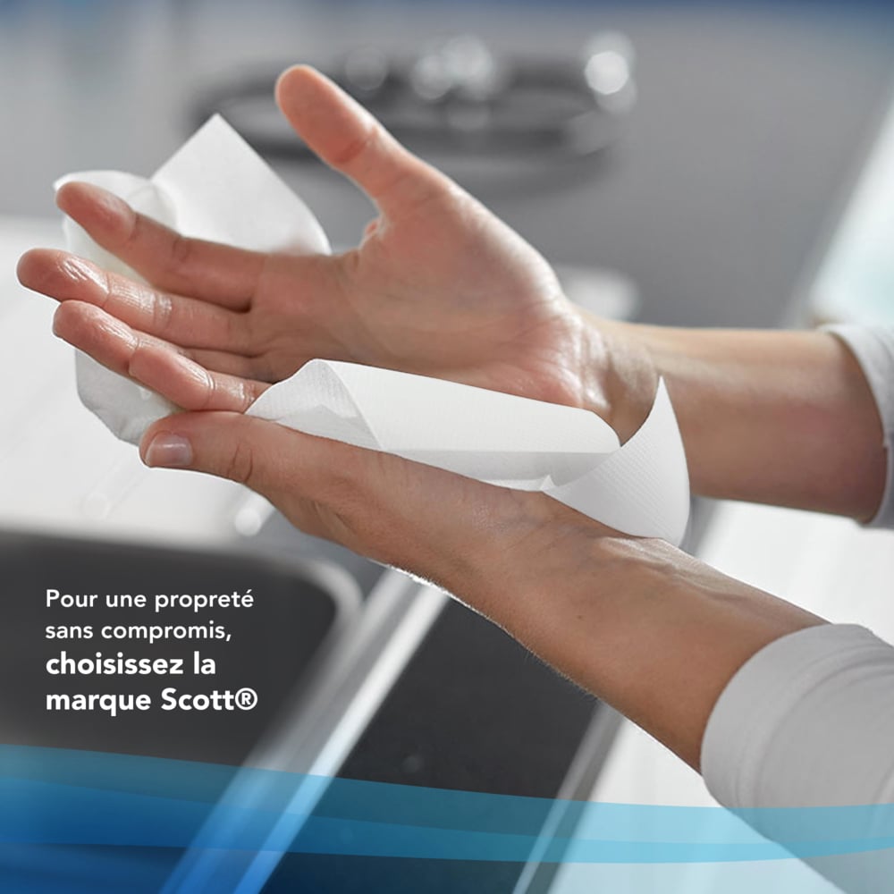 Scott® Control™ Сложенные полотенца для рук, код 6689, 15 упаковок x 304 белых одноразовых полотенец (итого 4 560 шт.) - 6689