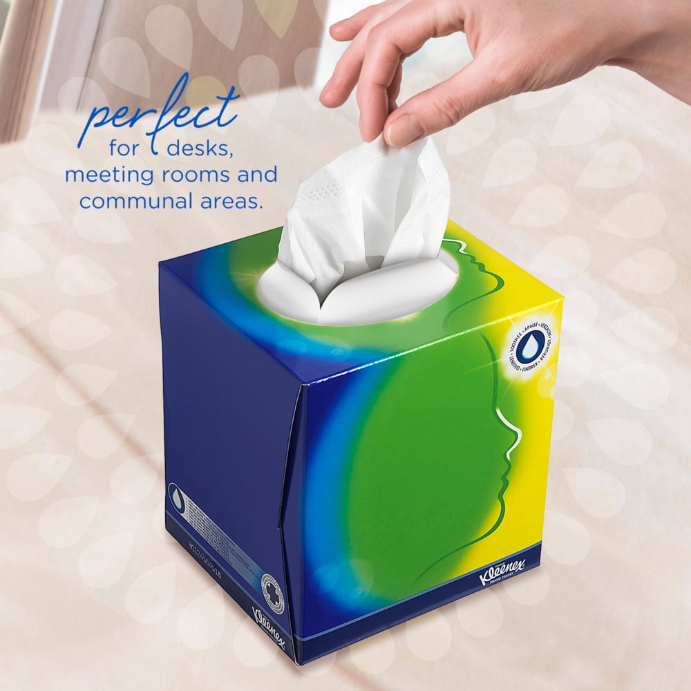 Салфетки для лица Kleenex® в квадратной упаковке, код 8825, белые, трехслойные, 12 x 56 (итого 672 листа) - 8825