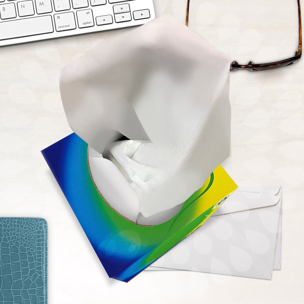 Kleenex® Kosmetiktücher 8825 – Kleenex Box - 12x56 (672 Papiertaschentücher) - weiß, 3-lagig - 8825