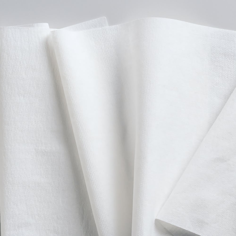 WypAll® PowerClean™ L40 Extra Absorbent Towels (05796), Center-Pull Roll, Limited Use Towels, White (200 Sheets/Roll, 2 Rolls/Case, 400 Sheets/Case) - 05796