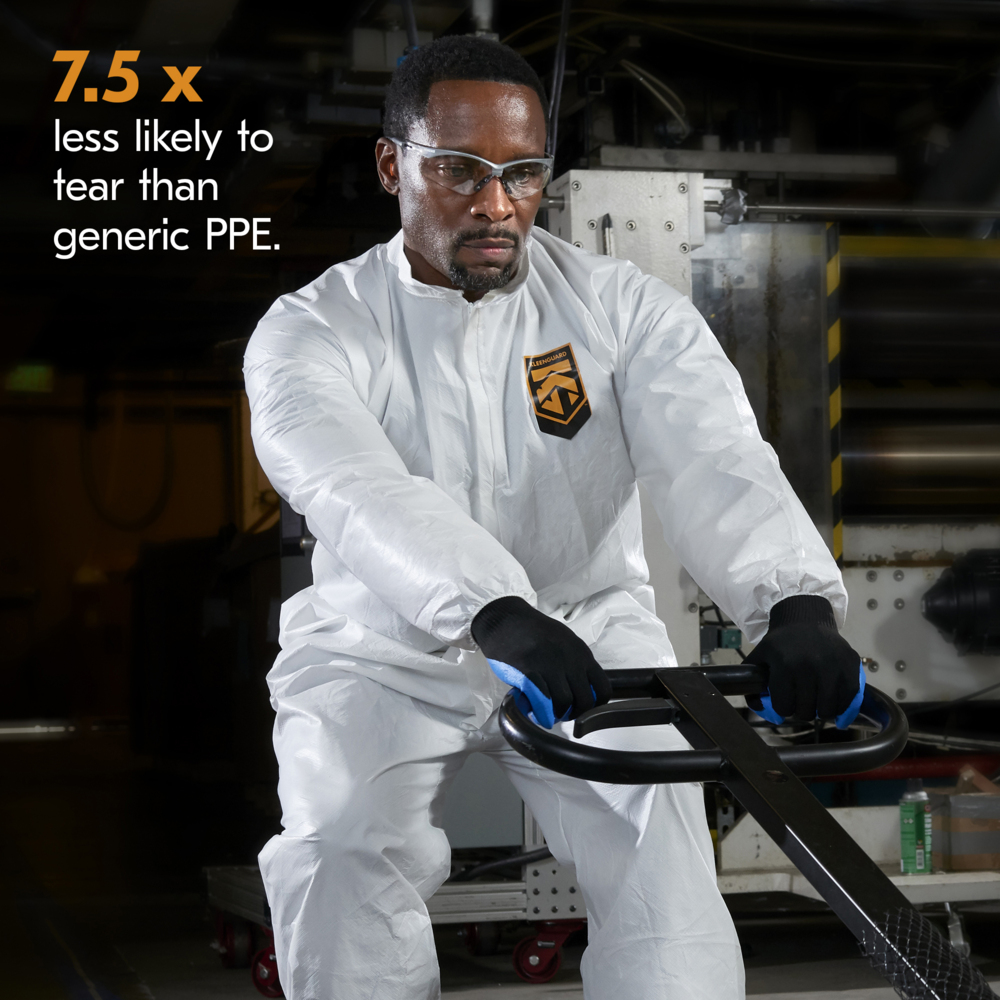 KleenGuard™ A20 Breathable Particle Protection Coveralls (35671), White, Small (Qty 24) - 35671