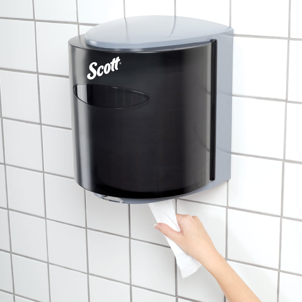 Distributrice d’essuie-mains à distribution centrale Scott® Essential™ (09989), fumée (noir), 26,16 cm x 30,23 cm x 23,62 cm (10,3 po x 11,9 po x 9,3 po) (qté 1) - 09989