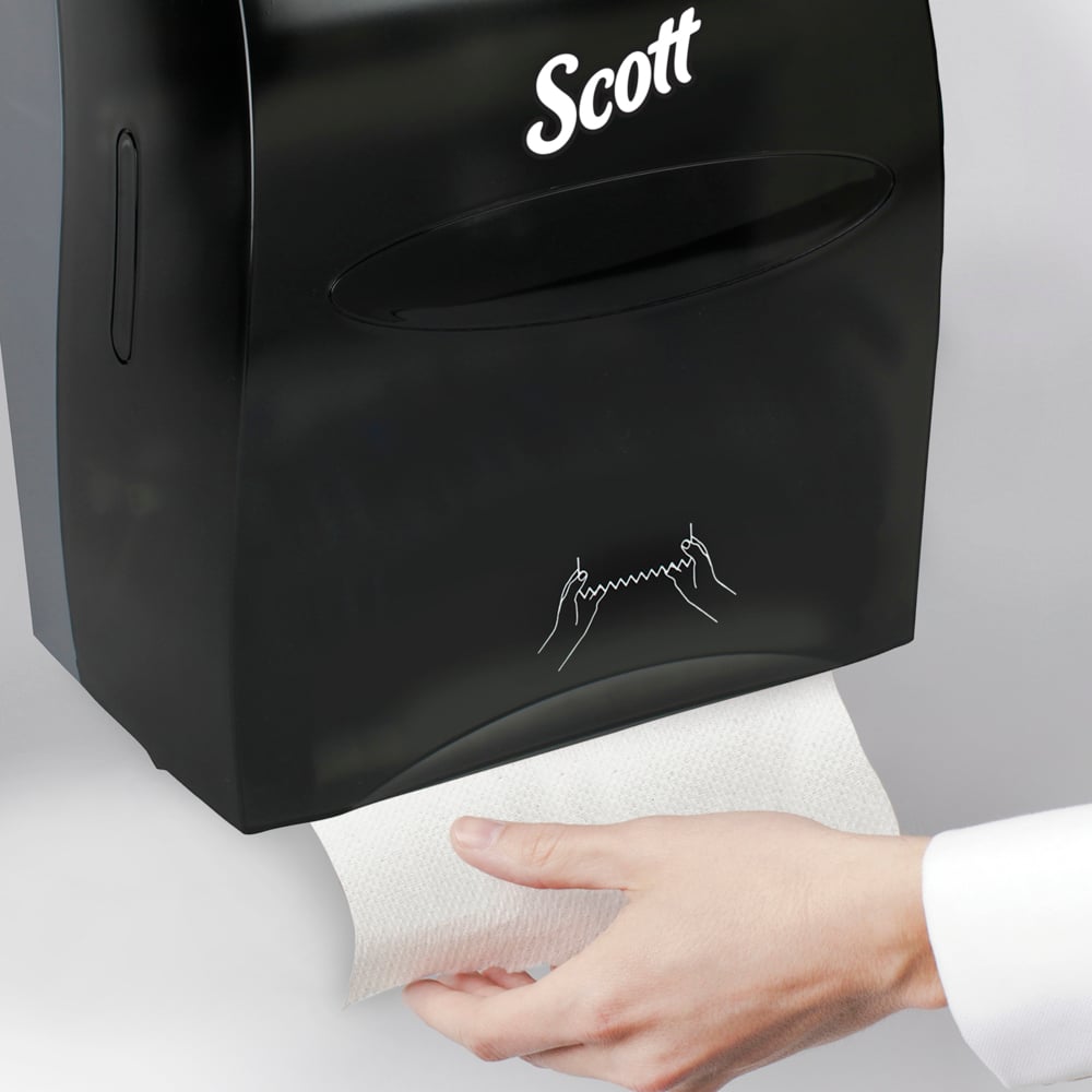 Distributrice manuelle d’essuie-mains en rouleau Scott® Essential™ (46253), noire, pour les essuie-mains en rouleau Scott® avec mandrin violet, 32,08 cm x 40,97 cm x 25,91 cm (12,63 po x 16,13 po x 10,2 po) (qté 1) - 46253