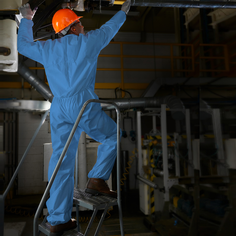 KleenGuard™ A20 Breathable Particle Protection Coveralls (58507), Zipper Front, Elastic Back, Wrists & Ankles, Blue, Reflex Design, 4XL (Qty 20) - 58507