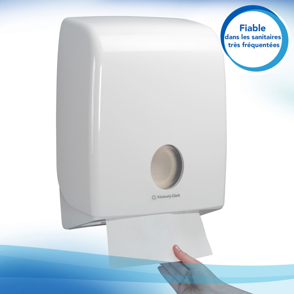 Scott® Essential™ Hand Towels 6656 - Narrow-Fold Paper Hand Towels - 12 Clips x 340 White Paper Towels (4,080 Total) - 6656