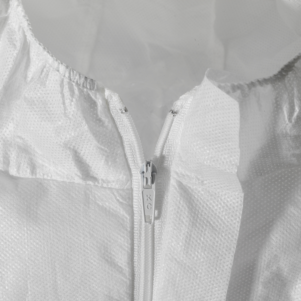KleenGuard® A20 ademende, deeltjesbeschermende overalls met capuchon 95180 - PBM - 25 x witte overalls voor eenmalig gebruik in maat XL - 95180