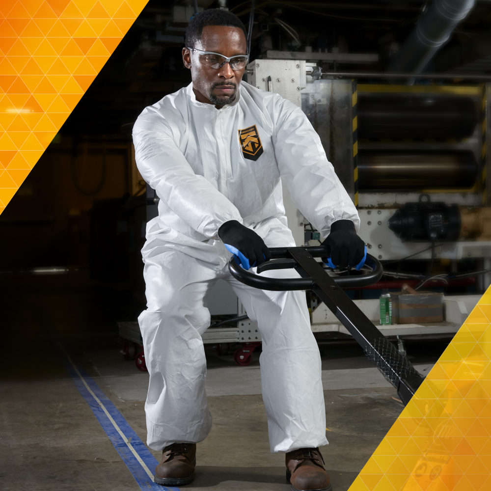 KleenGuard™ A20 Breathable Particle Protection Coveralls (37717), Zipper Front, Elastic Back, Wrists & Ankles, White, Reflex Design, XL (Qty 24) - 37717