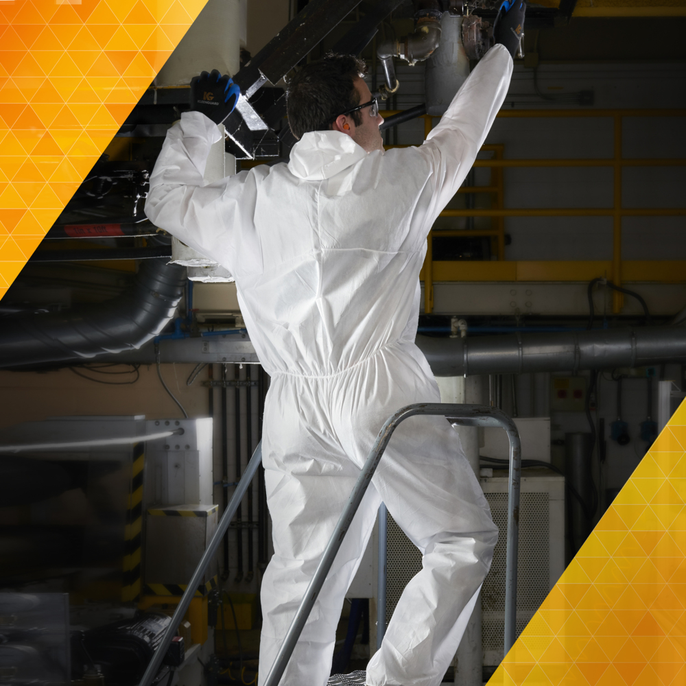 KleenGuard™ A20 Breathable Particle Protection Coveralls (49124), Zipper Front, Elastic Back, Wrists, Ankles, Hood & Boots, White, Reflex Design, XL (Qty 24) - 49124