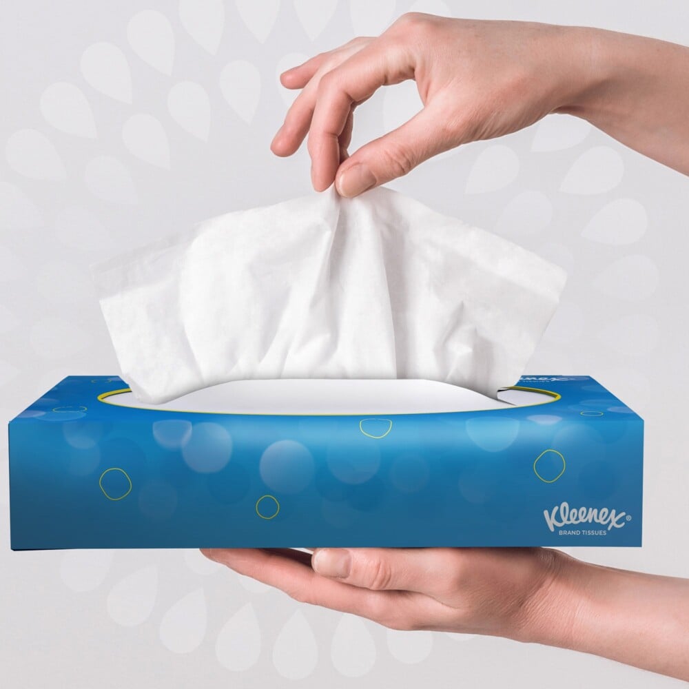 Kleenex® Caja de Pañuelos 8827, 24 Paquetes de 100 hojas, 2 Capas, Suaves y Resistentes, Sin Fragancia, Color: Blanco - 8827